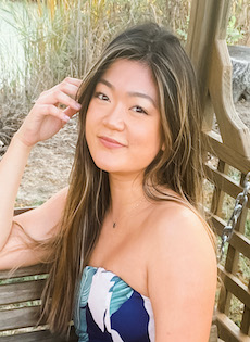 Amanda Nguyen Headshot